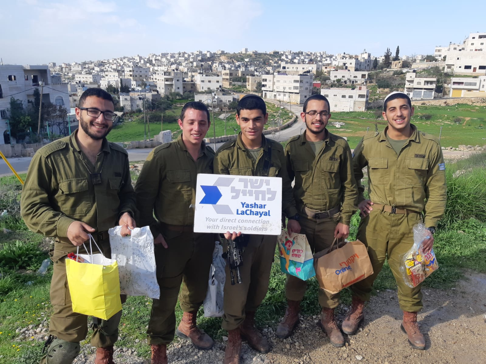 We Gave Out Thousands of Mishloach Manot (Purim snack packs) to Soldiers for Purim!