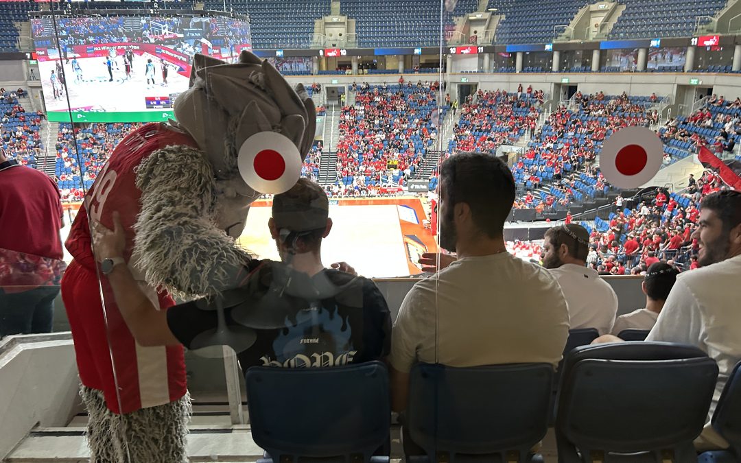 We hosted a group of injured soldiers at a Hapoel Jerusalem game!